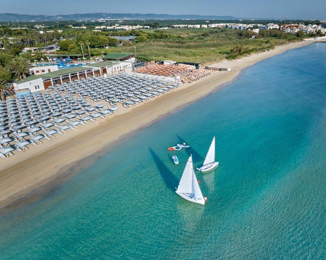 Granserena Hotel Torre Canne Exteriör bild