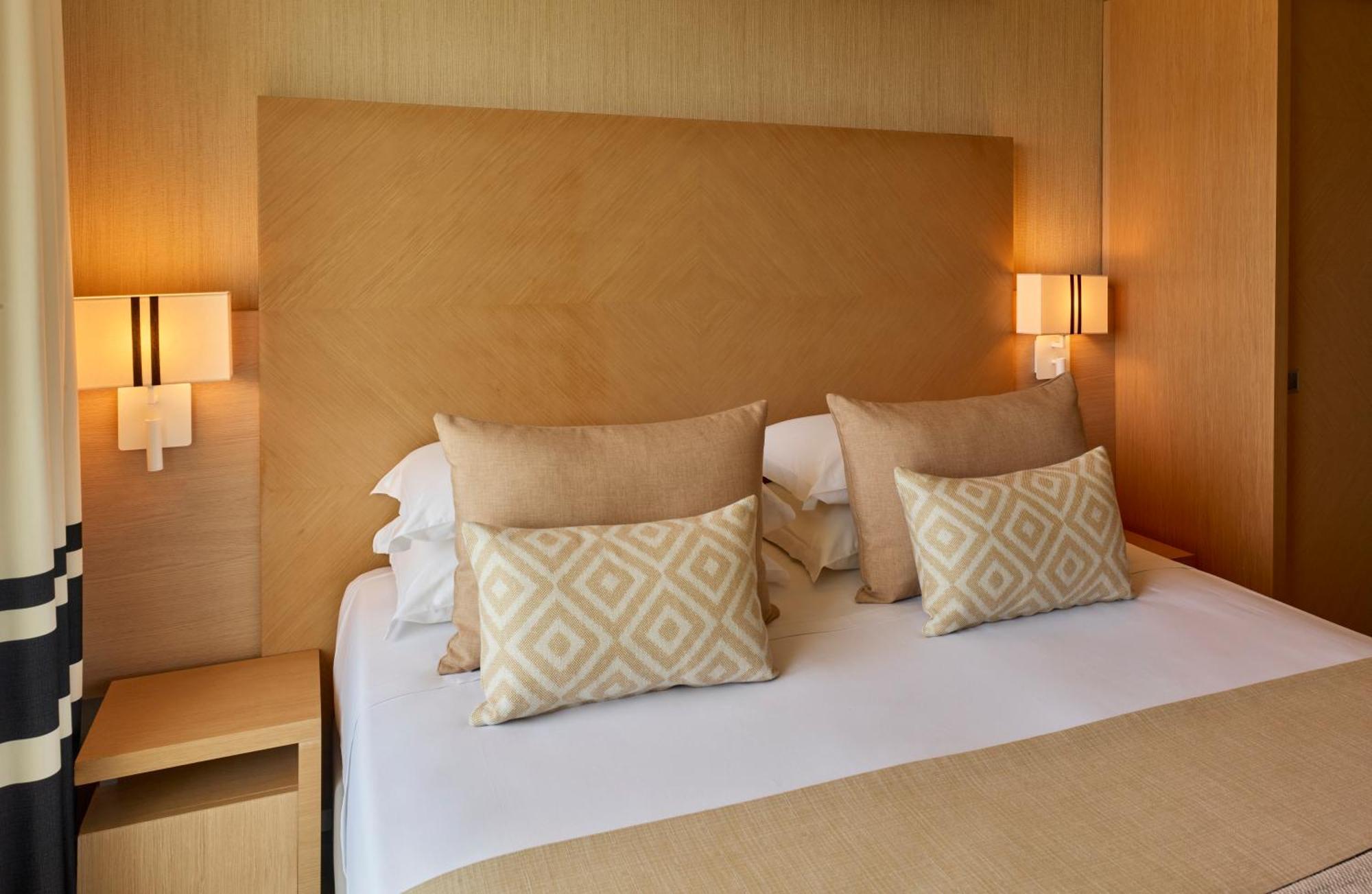 Granserena Hotel Torre Canne Rum bild